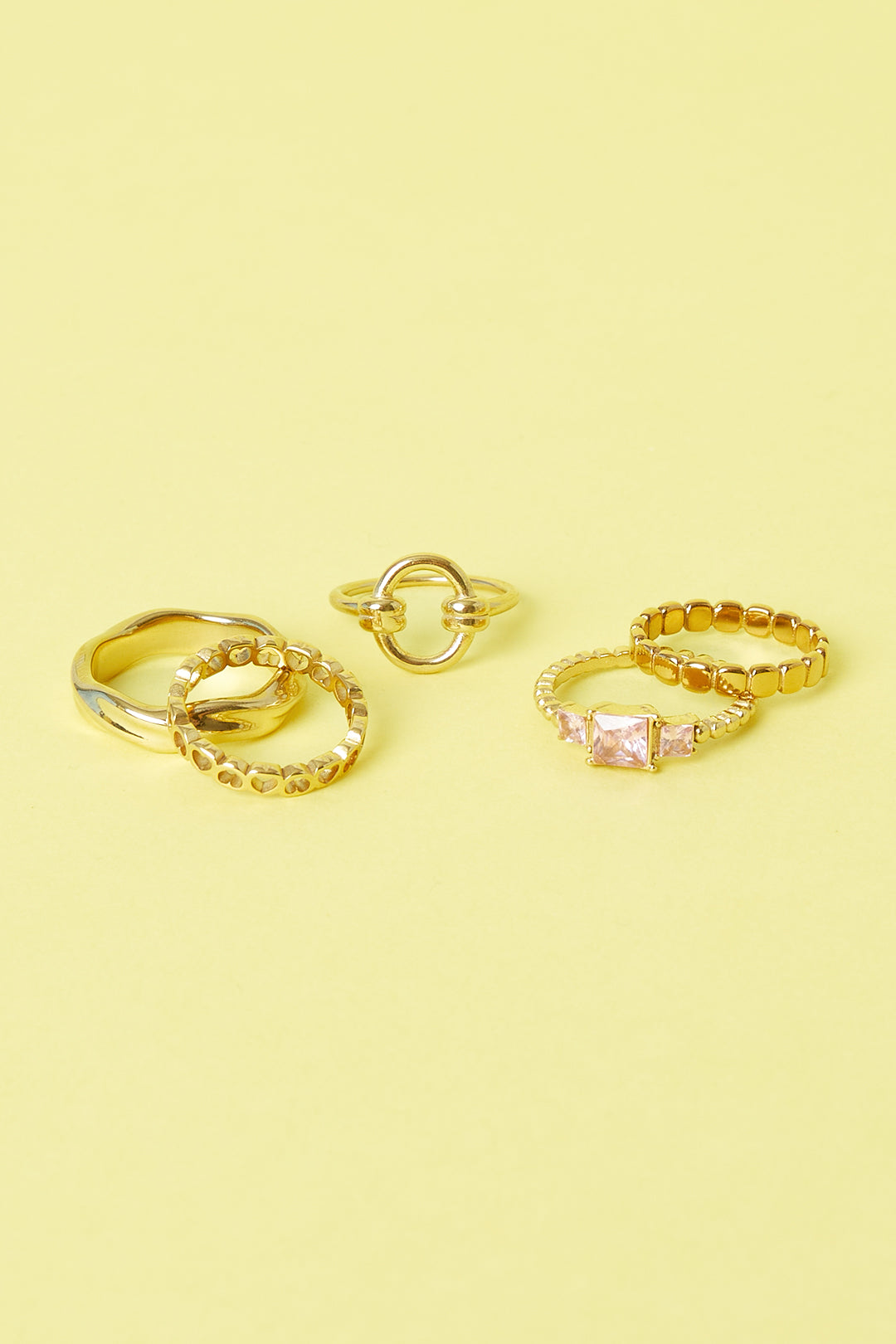 Elegant Gold Minimalist Ring for Everyday Wear
