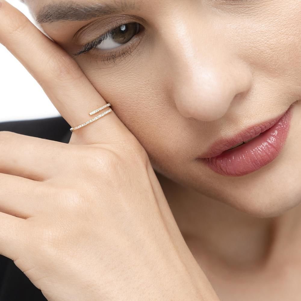 The St. Moritz Diamond Ring