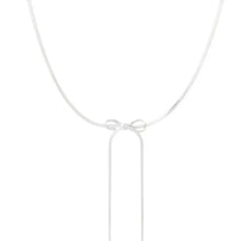 Afbeelding in Gallery-weergave laden, Adorable Bow Necklace Silver
