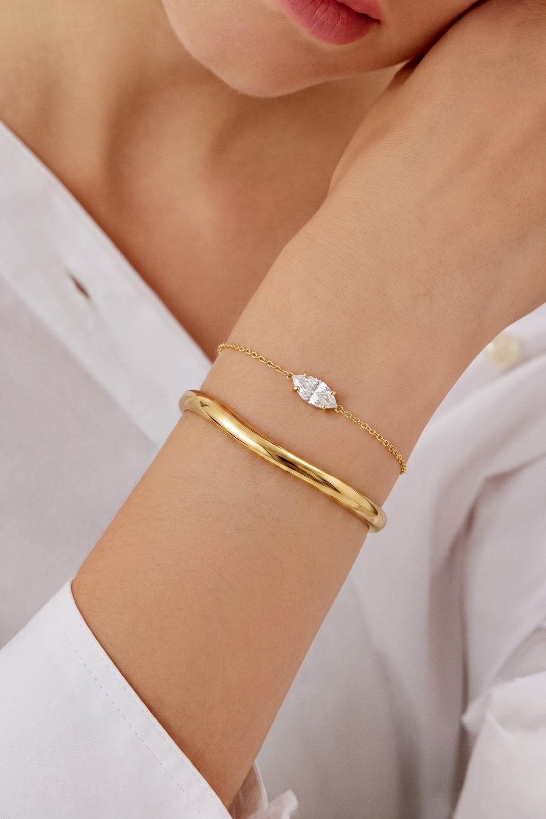 Elegant Ellipse Rhinestone Charm Bracelet